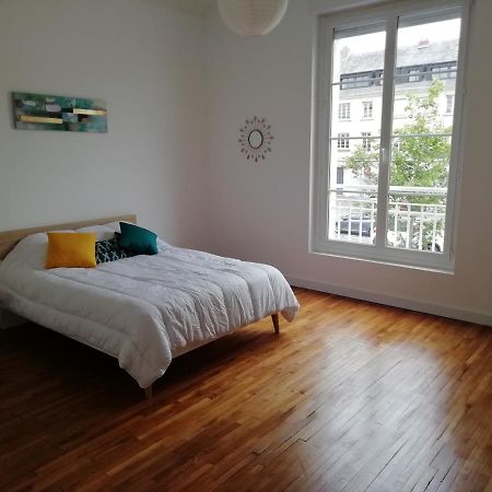 Appartement 1-6 Pers Situe Entre Les Ponts Saumur Exterior foto