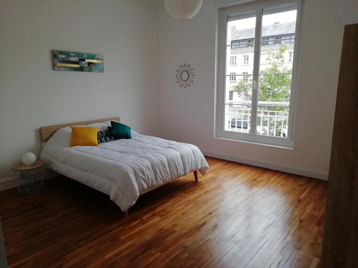 Appartement 1-6 Pers Situe Entre Les Ponts Saumur Exterior foto